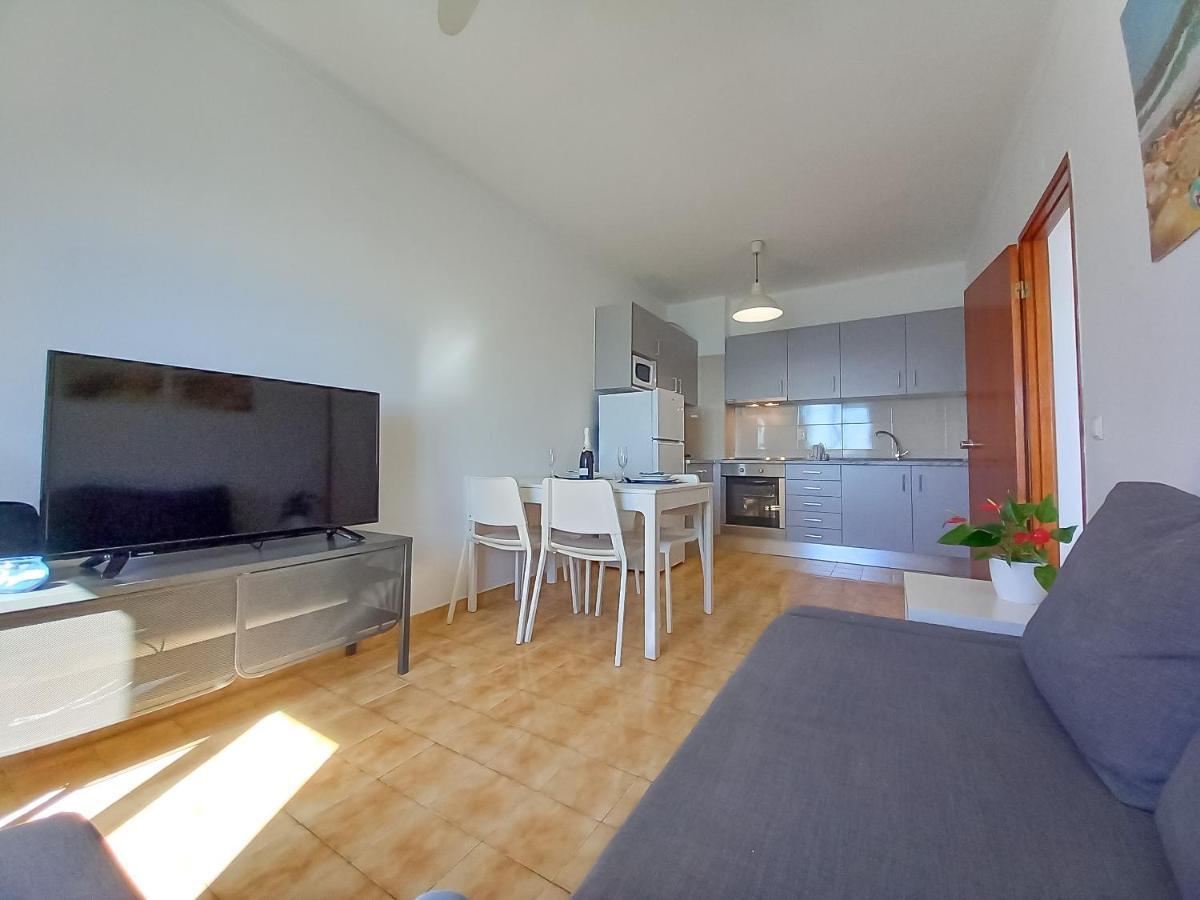 Mira Atlantico 13- Terraco Com Vista Mar E Cidade, Wifi, 80Mt Praia クアルテイラ エクステリア 写真